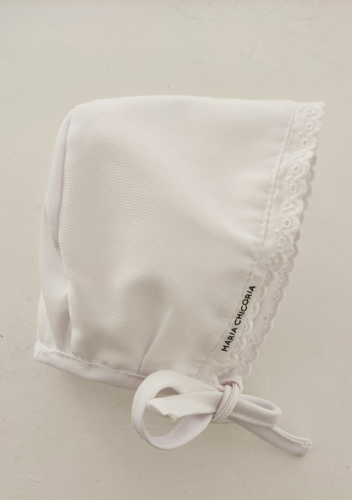 Touca fustão branco com bordado inglês